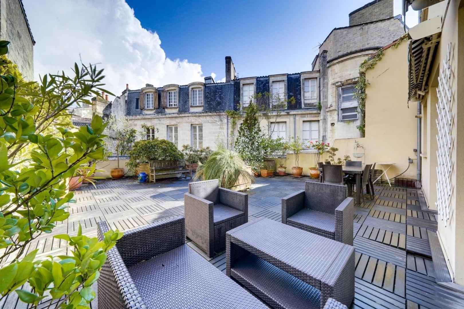 Lovely Apartment With Exceptional Terrace Bordeaux Exterior photo